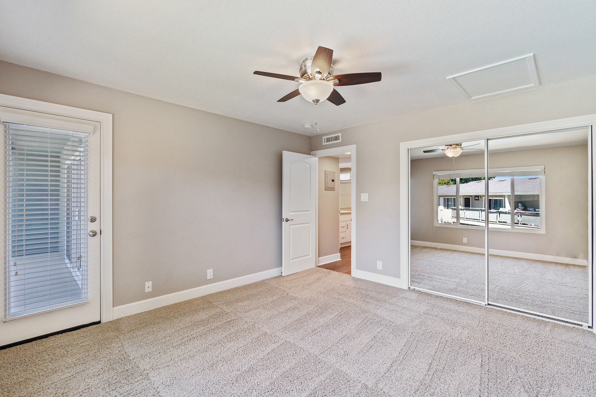 Pinebrook Apartments photo 5